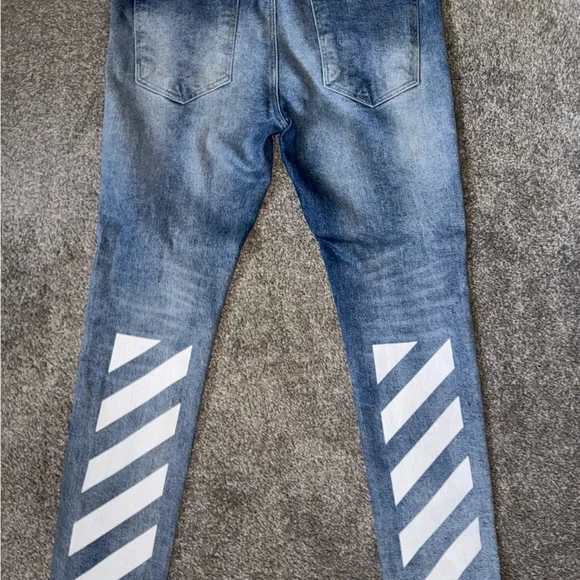 Off-white Diag-stripe print slim fit jeans